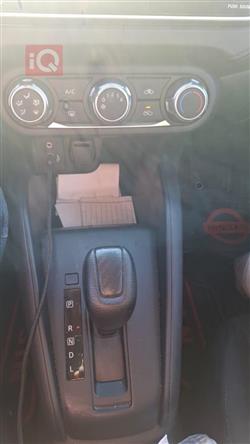 نيسان فيرسا